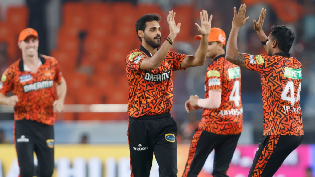 Bhuvneshwar Kumar, Bhuvi, Bhuvneshwar Kumar bowling, SEH vs RR Match Highlights, SRH vs RR Highlights